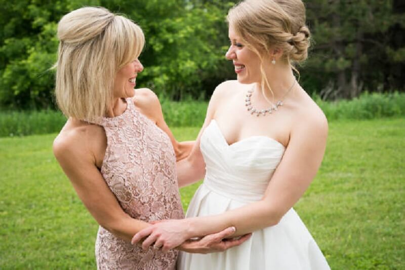 Bride and her mother