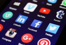 social media apps icons in screen